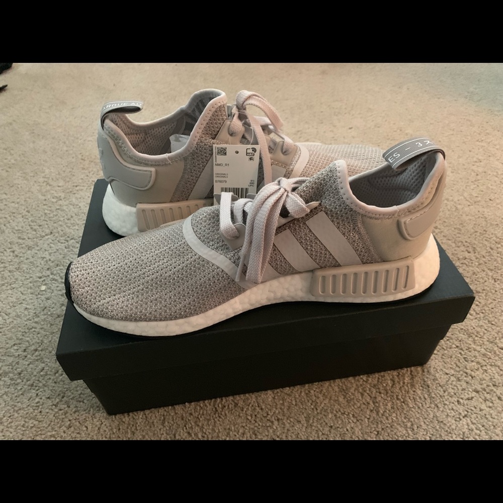 ✨ BRAND NEW ✨ ADIDAS NMDS